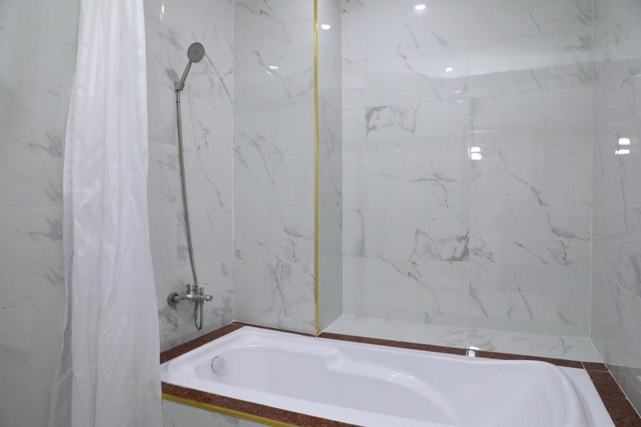 Thanh Vinh Hotel & Apartment Ho Chi Minh City Bagian luar foto